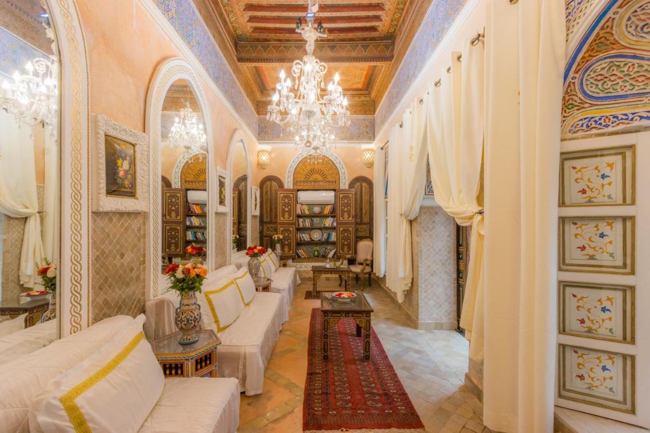 Riad Palais Des Princesses & Spa Marrakesh Exterior foto The interior of the hotel