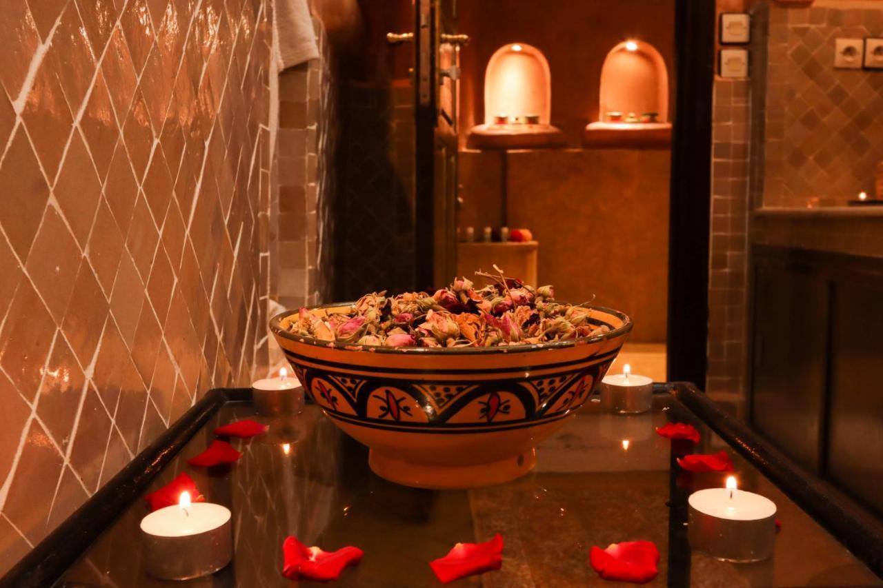 Riad Palais Des Princesses & Spa Marrakesh Exterior foto A hammam in Marrakech, Morocco