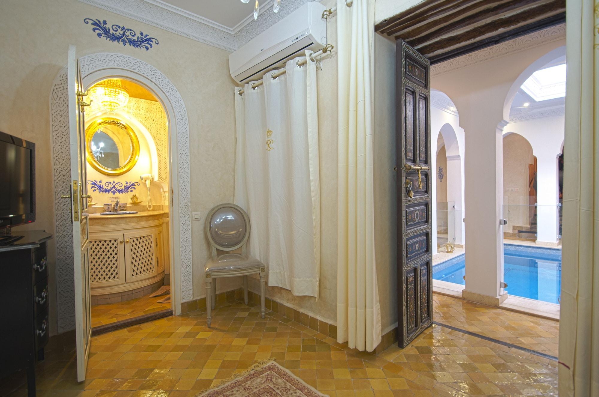Riad Palais Des Princesses & Spa Marrakesh Exterior foto A hammam in Marrakech, Morocco