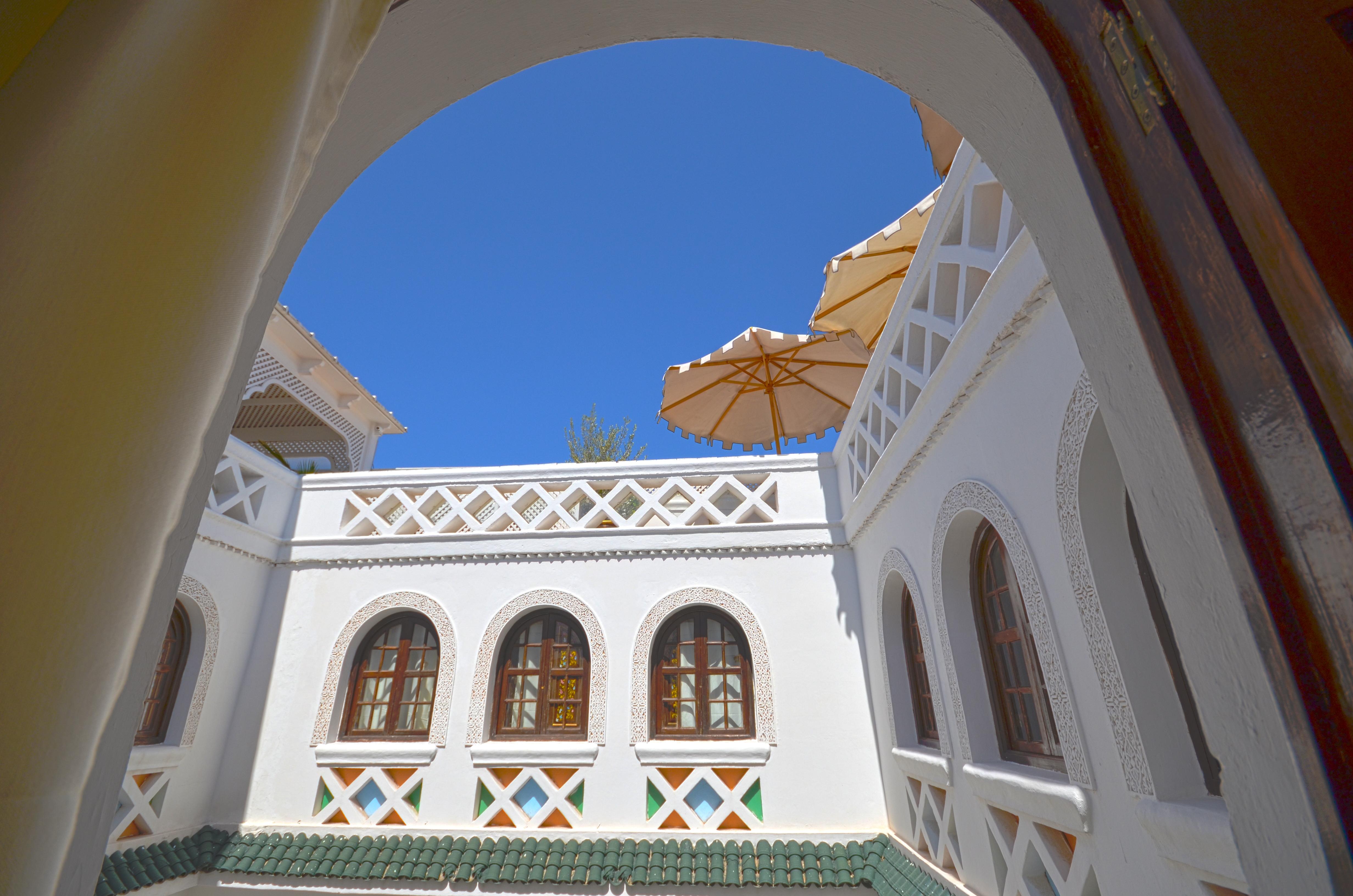 Riad Palais Des Princesses & Spa Marrakesh Exterior foto The courtyard of the Dar Ben Abdallah