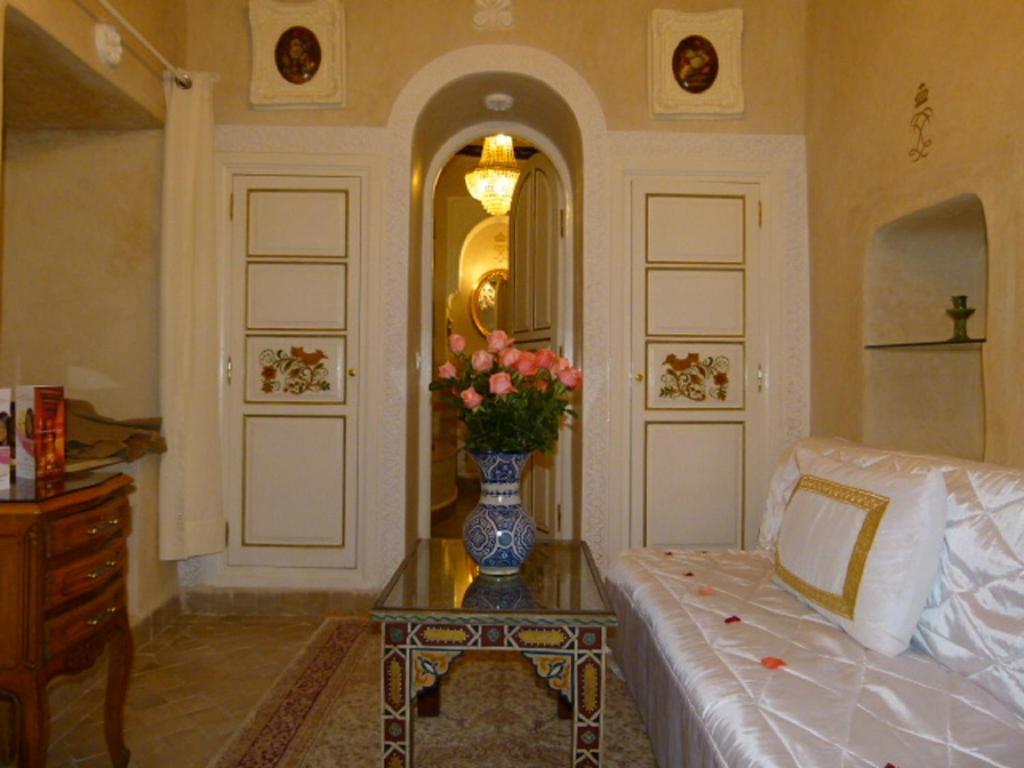 Riad Palais Des Princesses & Spa Marrakesh Exterior foto A room at the hotel